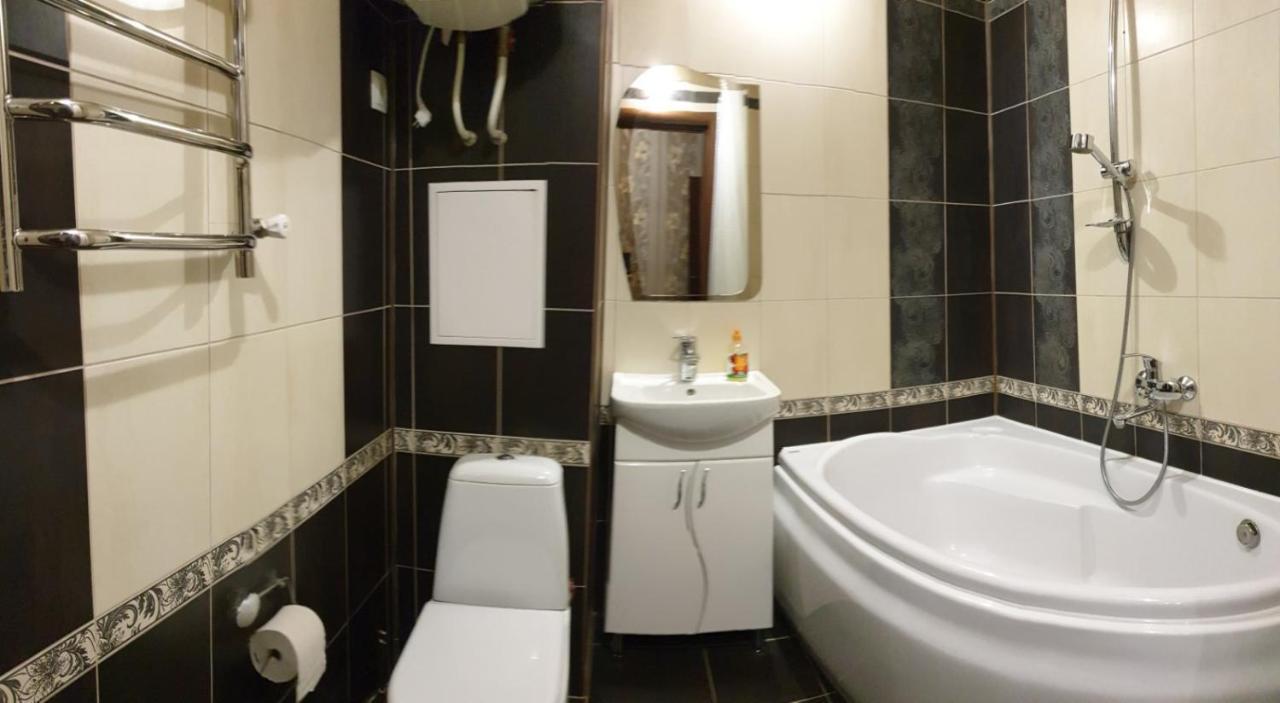 Apartament Near Dnieper Tscherkassy Exterior foto